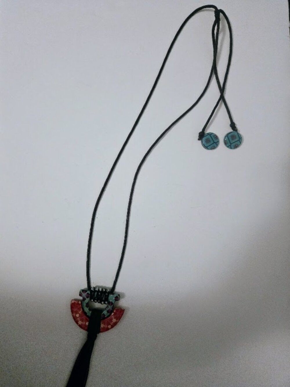 Artisan‎ pendant necklace